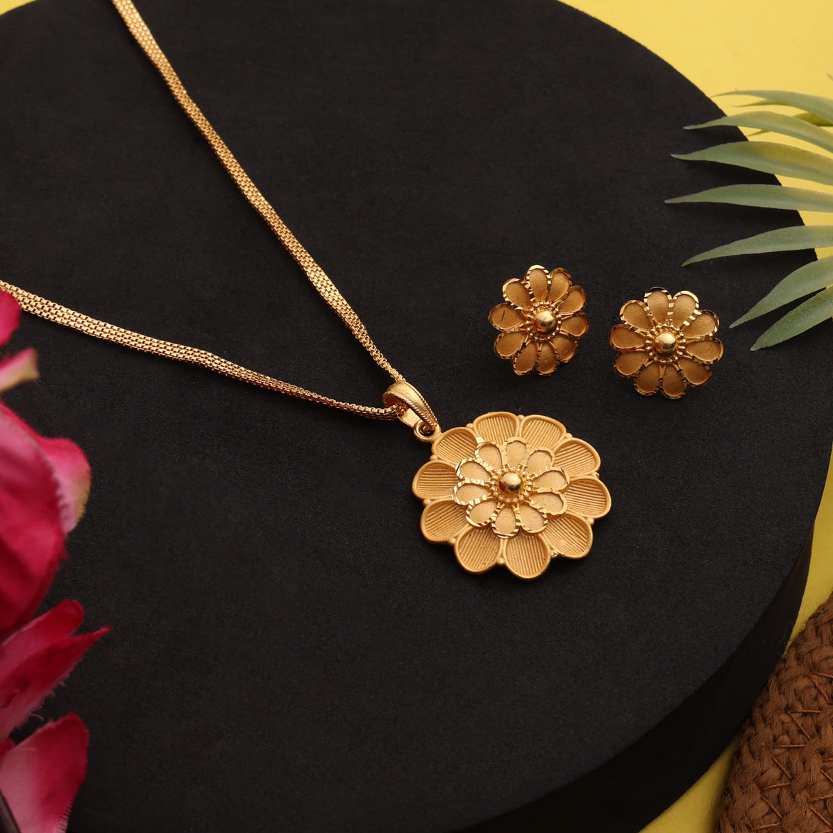 One-Gram Gold Chain Pendant Set